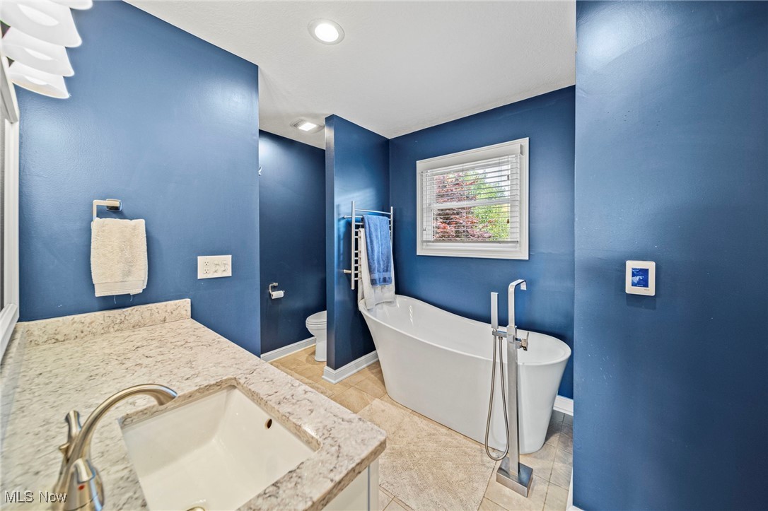 Mogadore, Ohio 44260, United States, 4 Bedrooms Bedrooms, ,3 BathroomsBathrooms,Residential,Contingent,159518