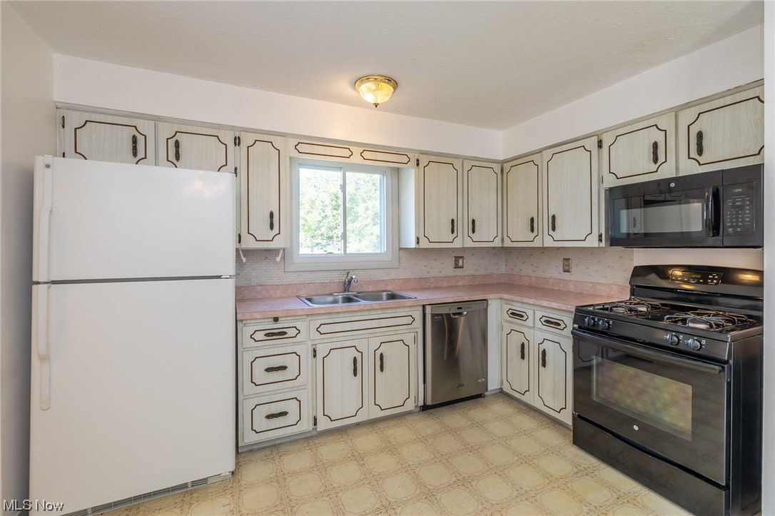 Stevens Blvd Allotment - Residential