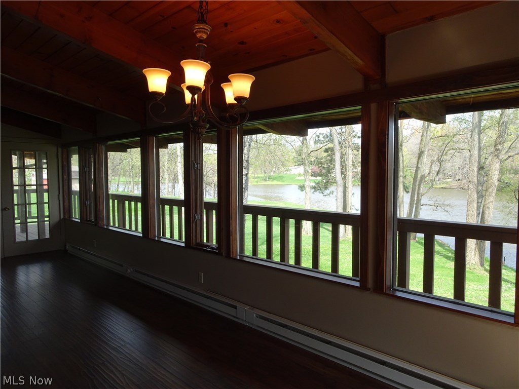 Pleasant Valley - Residential Lease