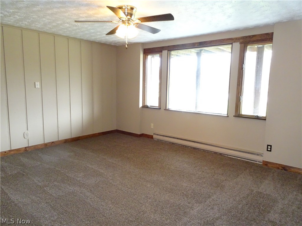 Pleasant Valley - Residential Lease