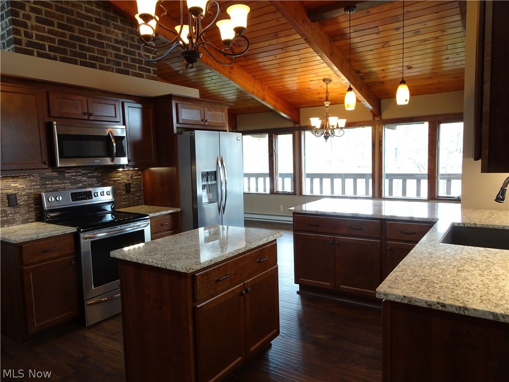 Pleasant Valley - Residential Lease