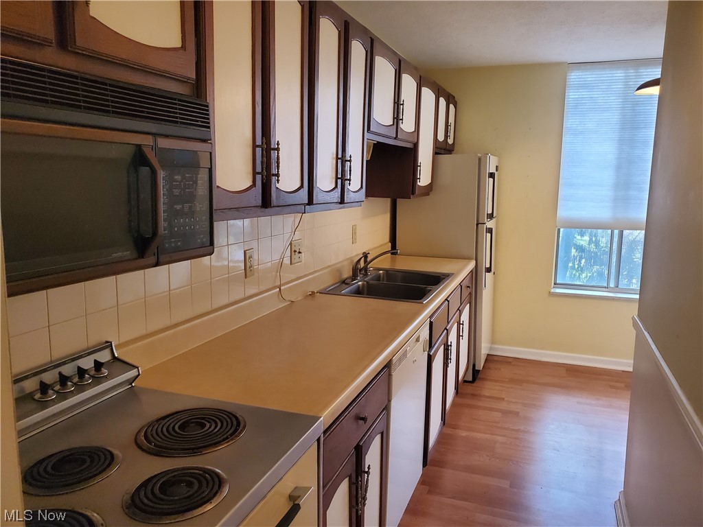 Silver Lake Towers Condo - Residential