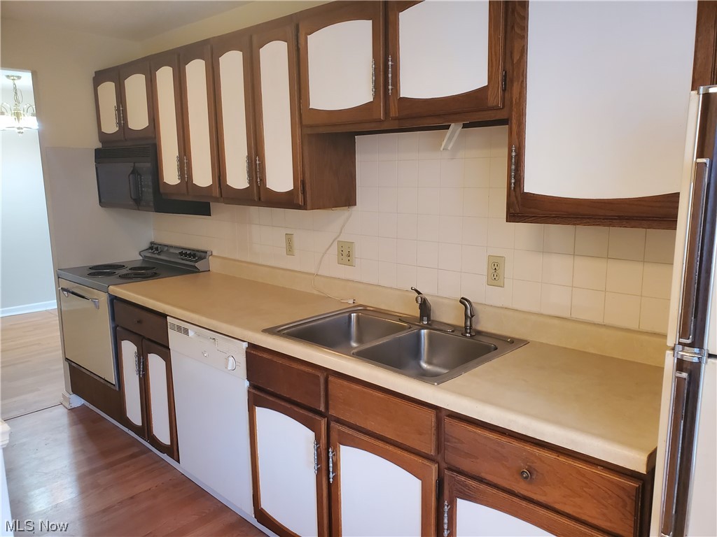 Silver Lake Towers Condo - Residential