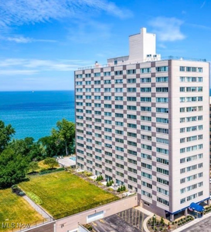 Marine Towers East Condo - Residential