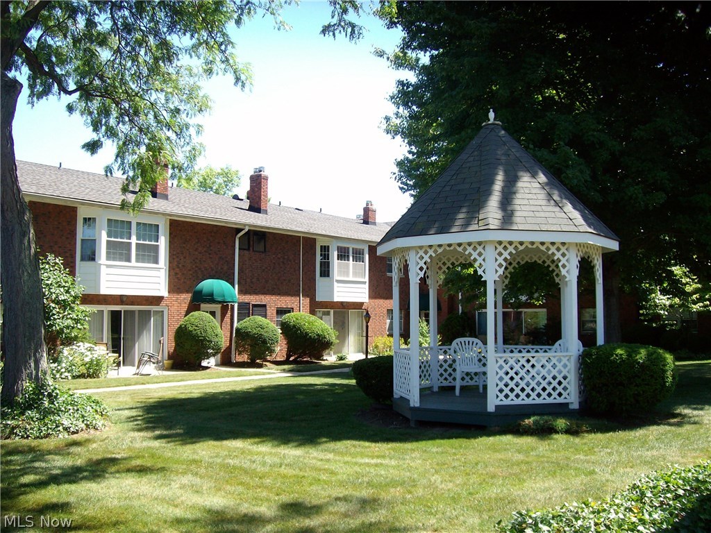 Heritage Hill Condo - Residential