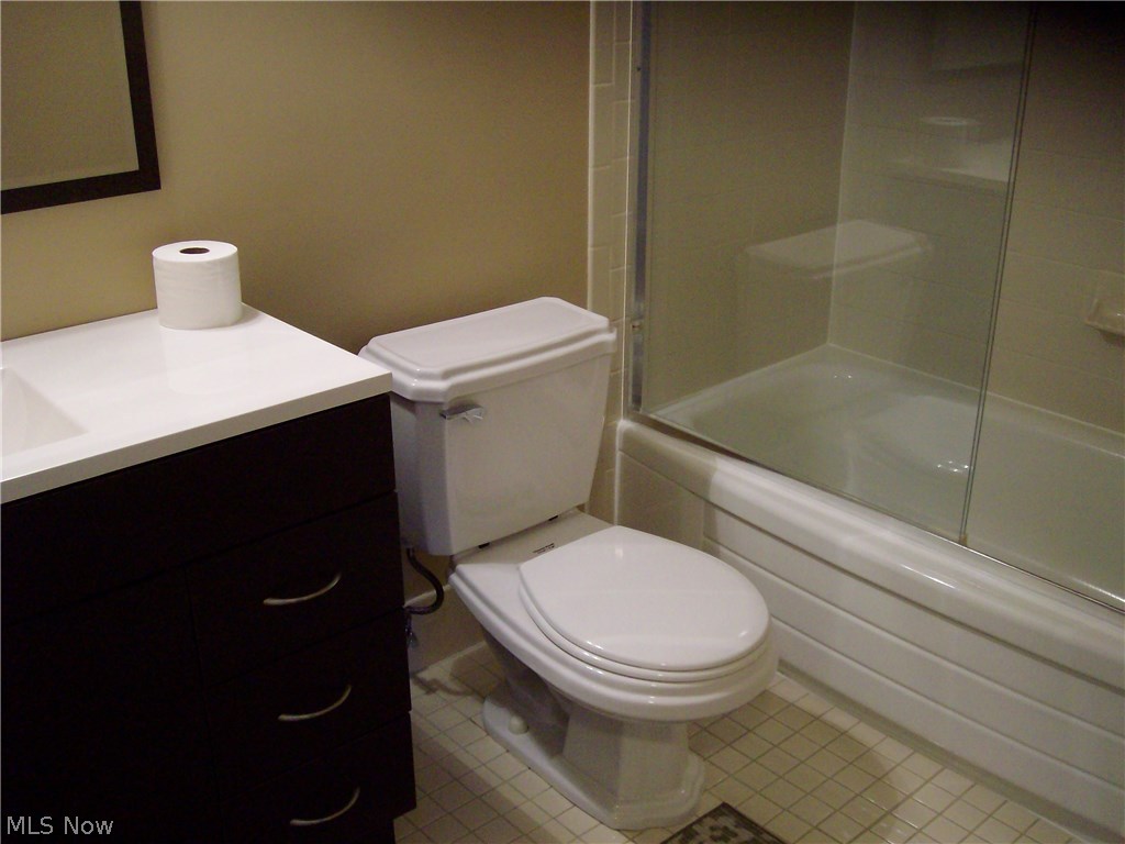 Heritage Hill Condo - Residential