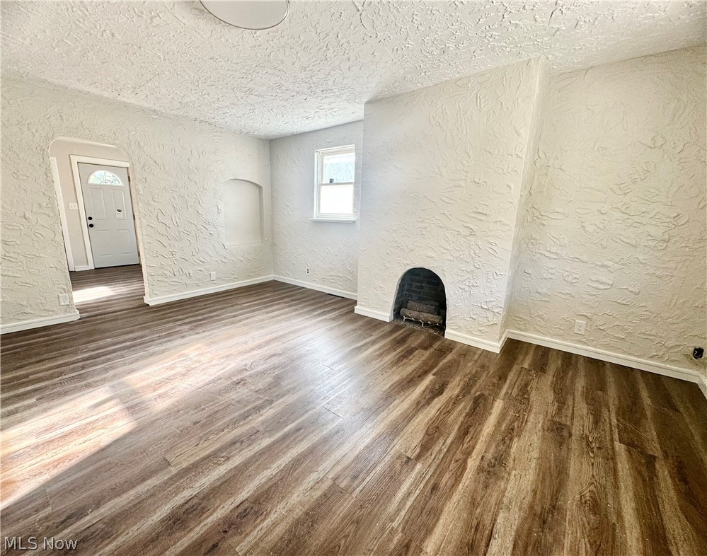 2044 E 29th Street