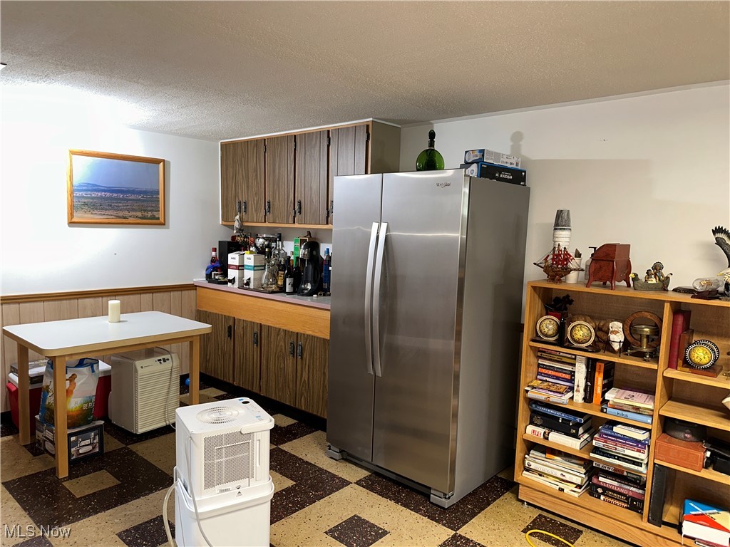 2212 E 290th Street, Wickliffe, Ohio image 16