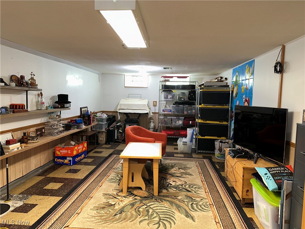 2212 E 290th Street, Wickliffe, Ohio image 15
