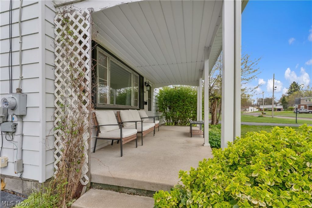 Photo of 4649 Waseka Lane, Youngstown, OH 44512 (MLS # 5200963)