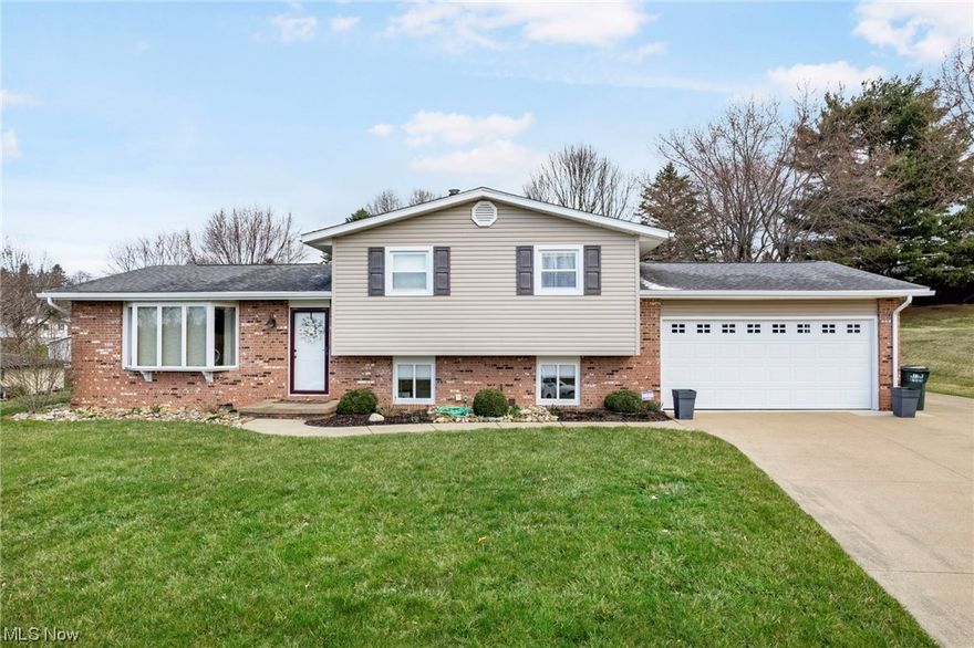 Very well maintained 3 bedroom 1.5 bath home with a large partially fenced in backyard providing ample privacy. Updated paint and flooring schemes throughout the home. Vinyl windows provide plenty of natural light throughout. Stamped concrete back patio slab. Clean white cabinetry kitchen with attached dining room. Comfortable living toward the back of the cul-de-sac.