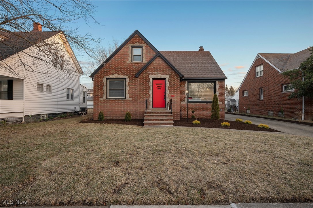 19601 Locherie Avenue, Euclid, Ohio image 2