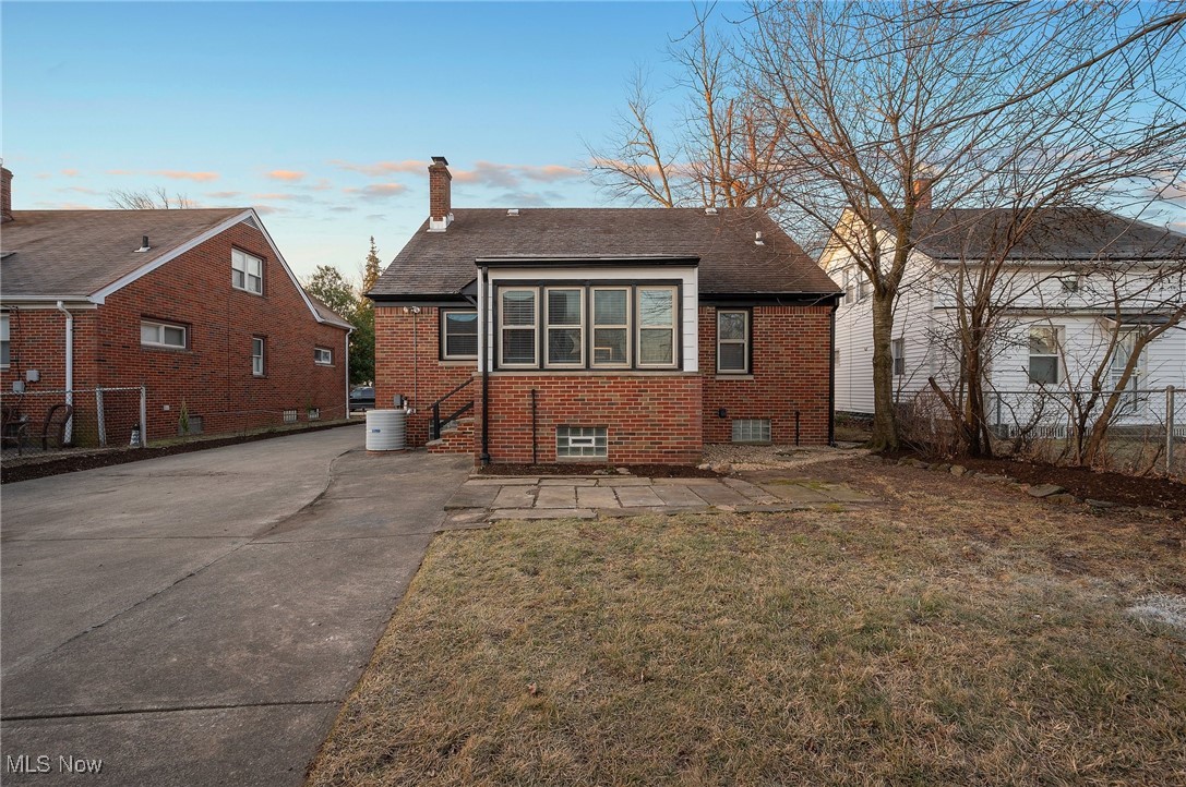 19601 Locherie Avenue, Euclid, Ohio image 36