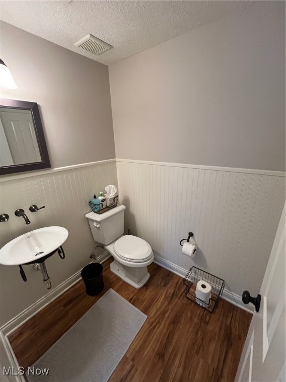 Meyers Lake Village - Residential