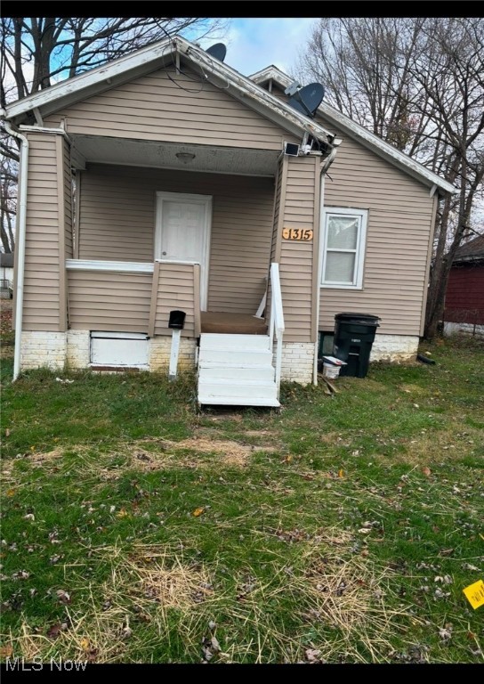 Excellent housing opportunity for aspiring home owners and or investors. Two bedroom ranch. Conveniently located in Akron. Minutes away from shopping, dining, rolling acres, and summa hospital. Easy access to route 76 and Route 77. Home offers new siding, new furnace, new water tank, newer, flooring, replacement windows. Call your favorite realtor and schedule a private tour today!