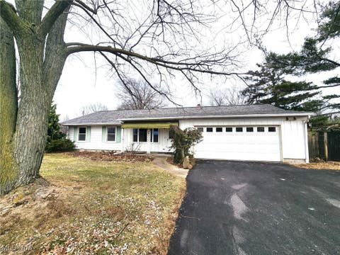 Photo for 415 N Leavitt Road