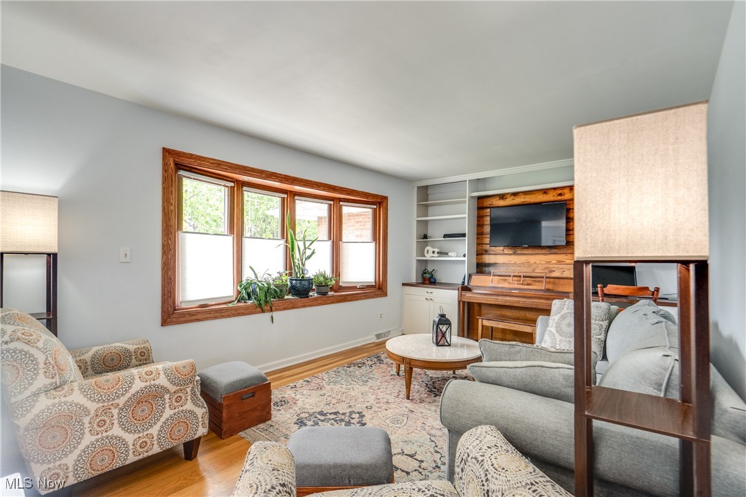 349 Wyoga Lake Boulevard, Cuyahoga Falls, Ohio image 8