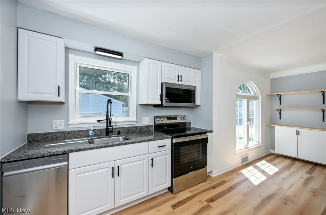 B J Luceys Butternut Heights Sub - Residential