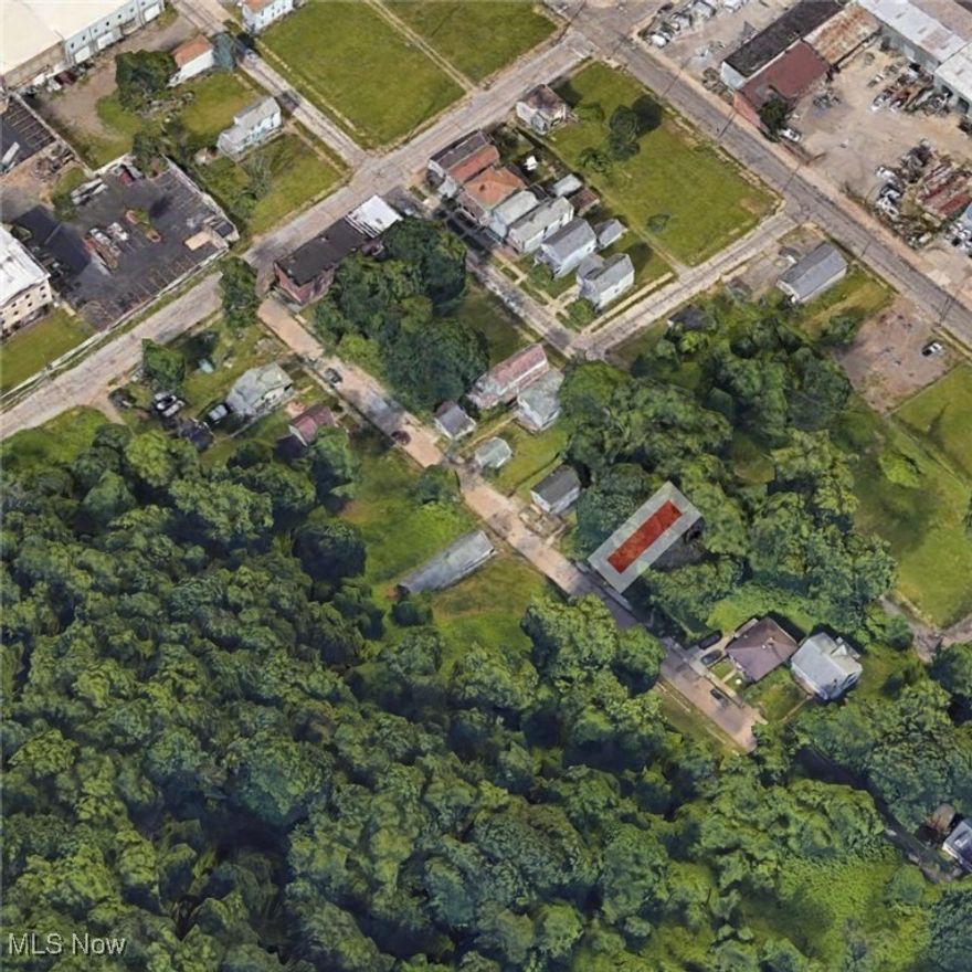Prime Vacant Lot for Sale in Downtown Steubenville, Ohio! Perfect opportunity for development or investment in a central location.