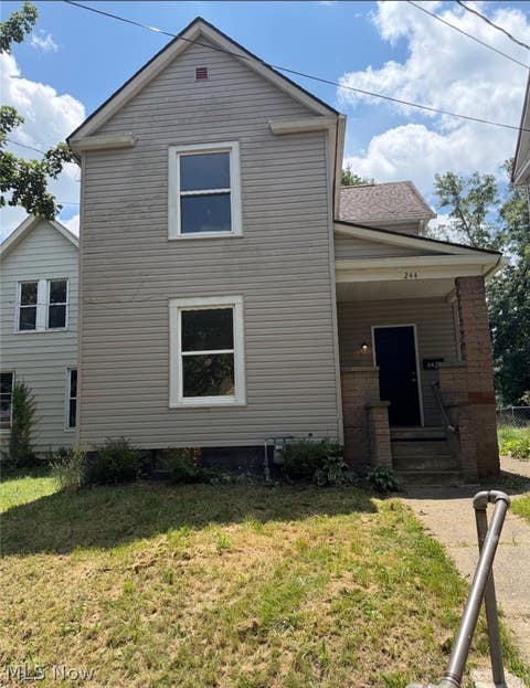 Homes For Rent - 244 Arch Street<br/> Akron, OH 44304