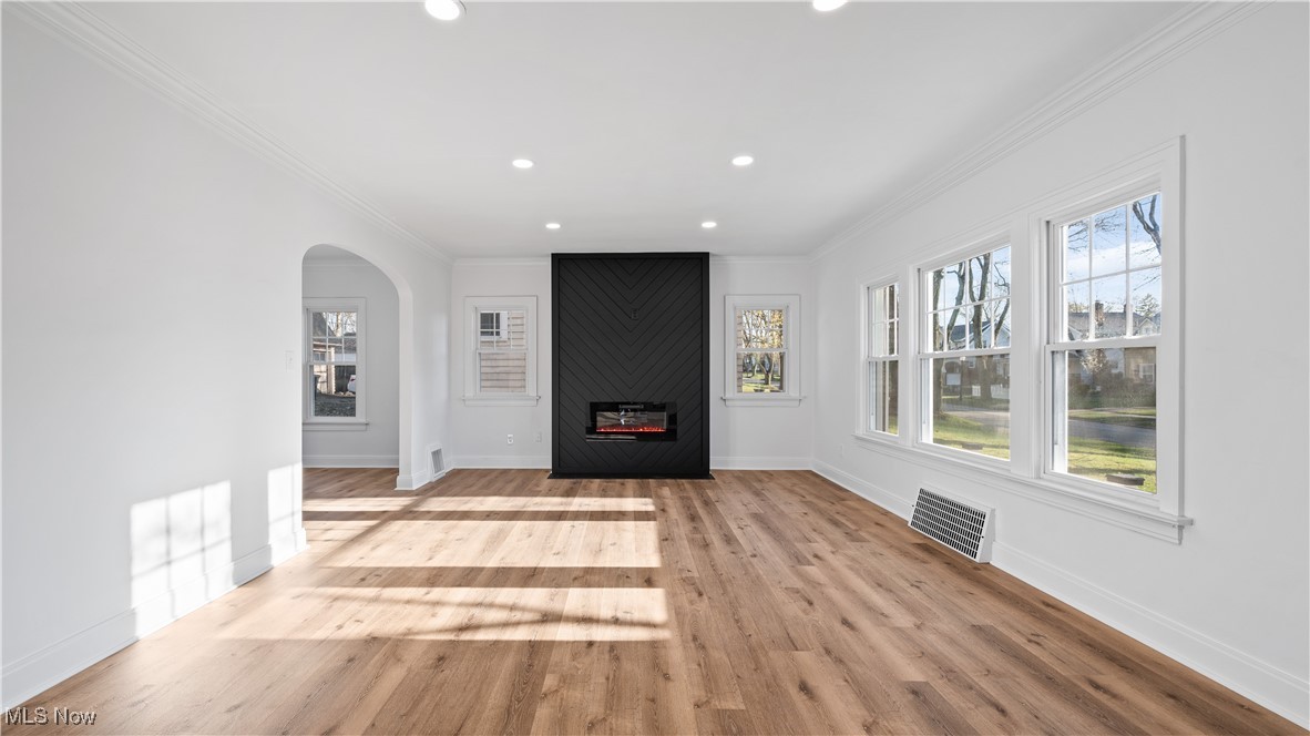 739 Roslyn Avenue, Akron, Ohio image 4