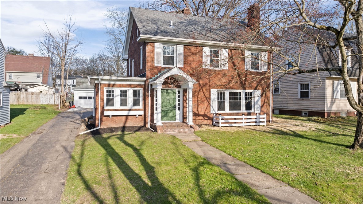 739 Roslyn Avenue, Akron, Ohio image 2