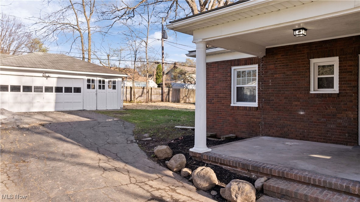739 Roslyn Avenue, Akron, Ohio image 29