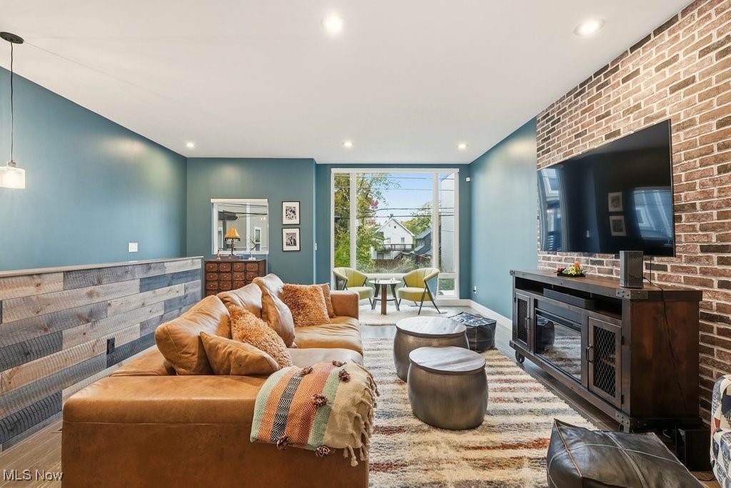 As Shown By/Recorded Plat/Afn - Residential