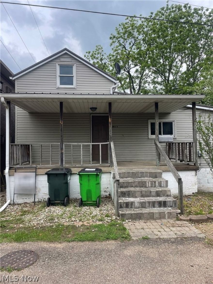 This home would be a great starter home! The kitchen, laundry, master bedroom, and full bath are all on the main level. Two additional bedrooms on the upper level. Full basement. Great home to call your own!