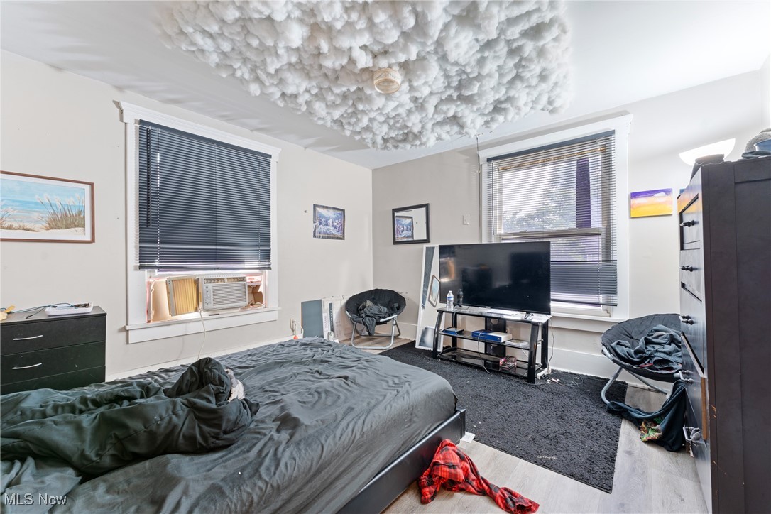 City/Canyon - Residential Income