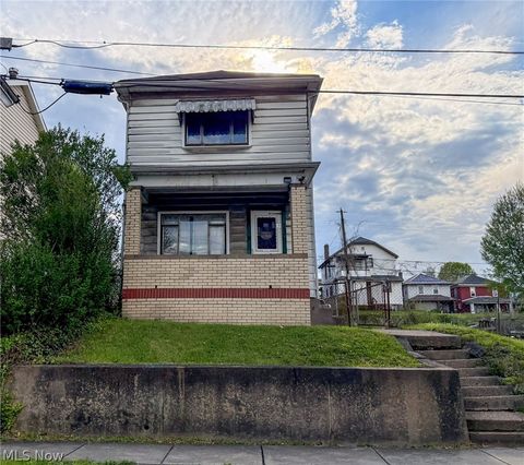 Homes For Sale - 329 Summit Avenue<br/> Jefferson County, Steubenville, OH 43952