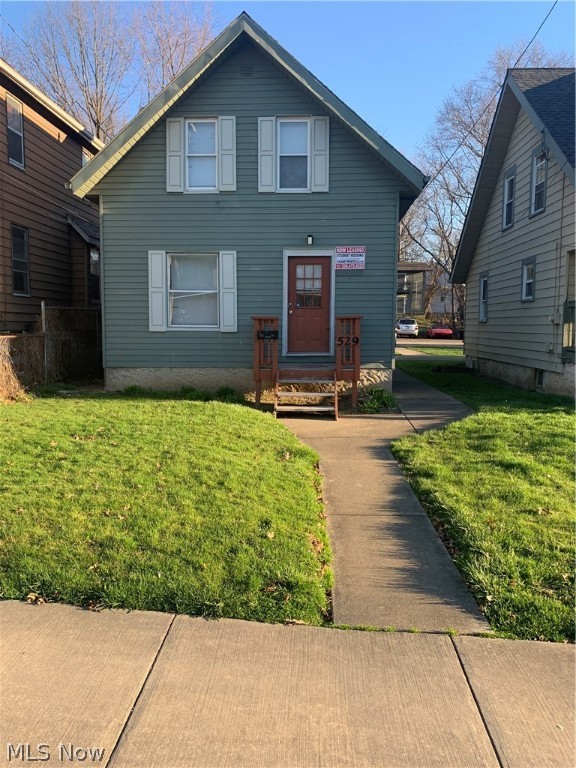 Must be sold with 529, 531, 533, 535, 539, 543 Gage- package deal due to overlapping driveways and parking