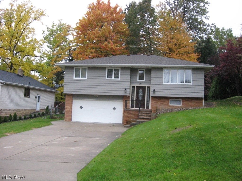 This home is meticulously renovated from top to bottom. This bi-level has a large family room and full bath. Second floor included new doors, new kitchen cabinets and counter tops, stainless micro and dishwasher. Three bedrooms Convenient to shopping, excellent rated Nordonia schools. Easy access to I-271 & I-480.