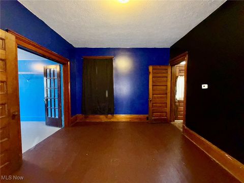 Tiny photo for 377 N Market Street, East Palestine, OH 44413 (MLS # 5149830)