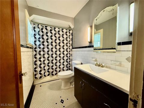 Tiny photo for 377 N Market Street, East Palestine, OH 44413 (MLS # 5149830)