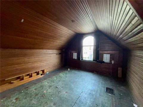 Tiny photo for 377 N Market Street, East Palestine, OH 44413 (MLS # 5149830)