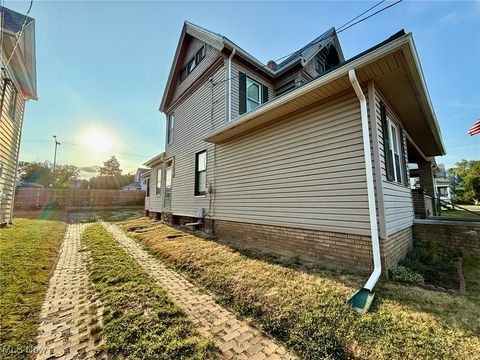 Tiny photo for 377 N Market Street, East Palestine, OH 44413 (MLS # 5149830)