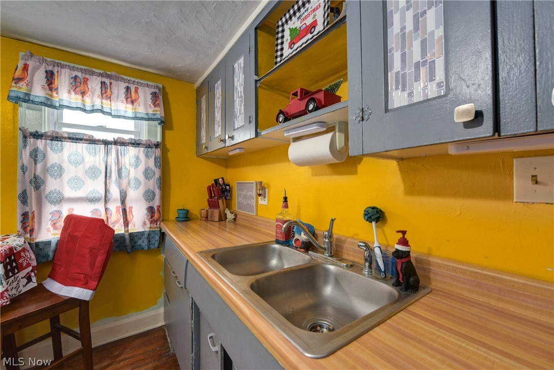 Caputo Brothers - Residential Income