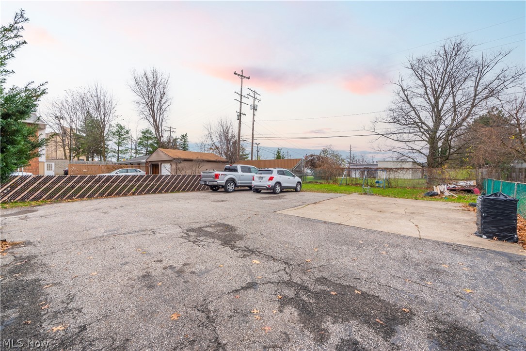 Caputo Brothers - Residential Income