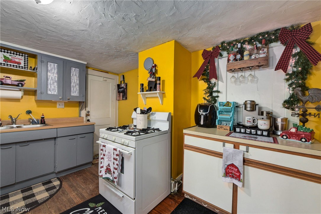 Caputo Brothers - Residential Income