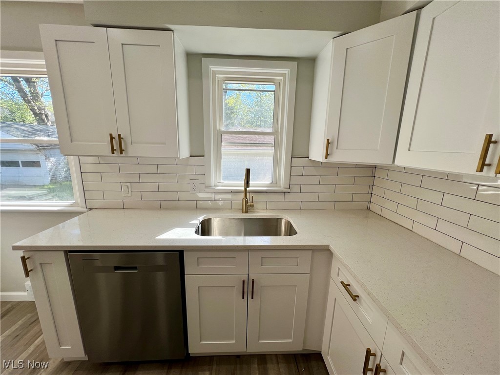 24421 Effingham Boulevard, Euclid, Ohio image 15