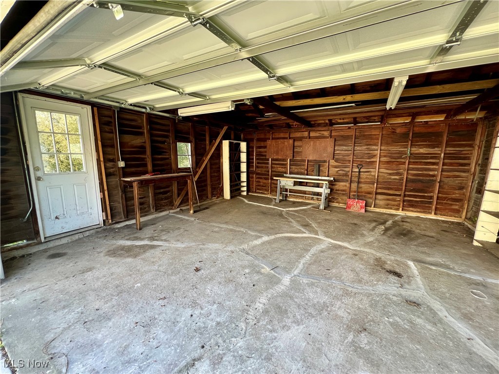 24421 Effingham Boulevard, Euclid, Ohio image 41