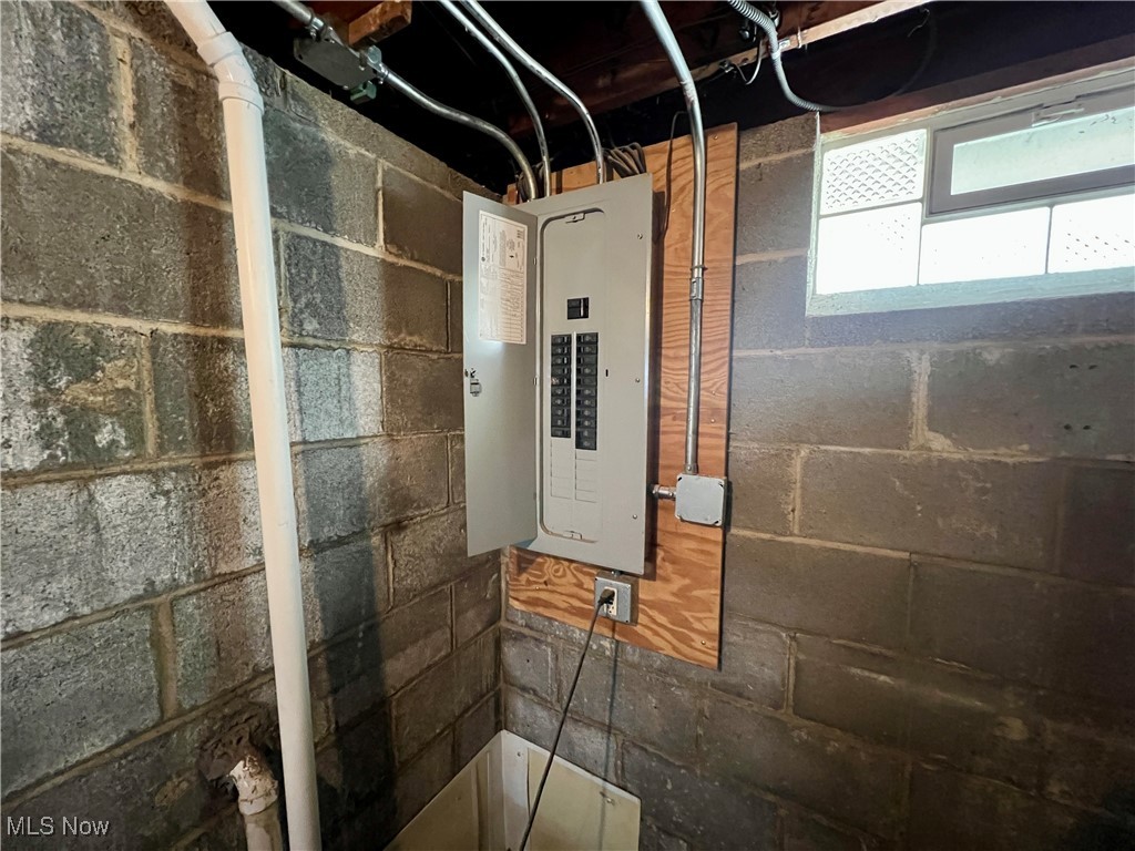 24421 Effingham Boulevard, Euclid, Ohio image 34