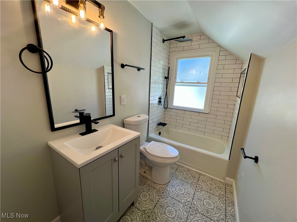24421 Effingham Boulevard, Euclid, Ohio image 26
