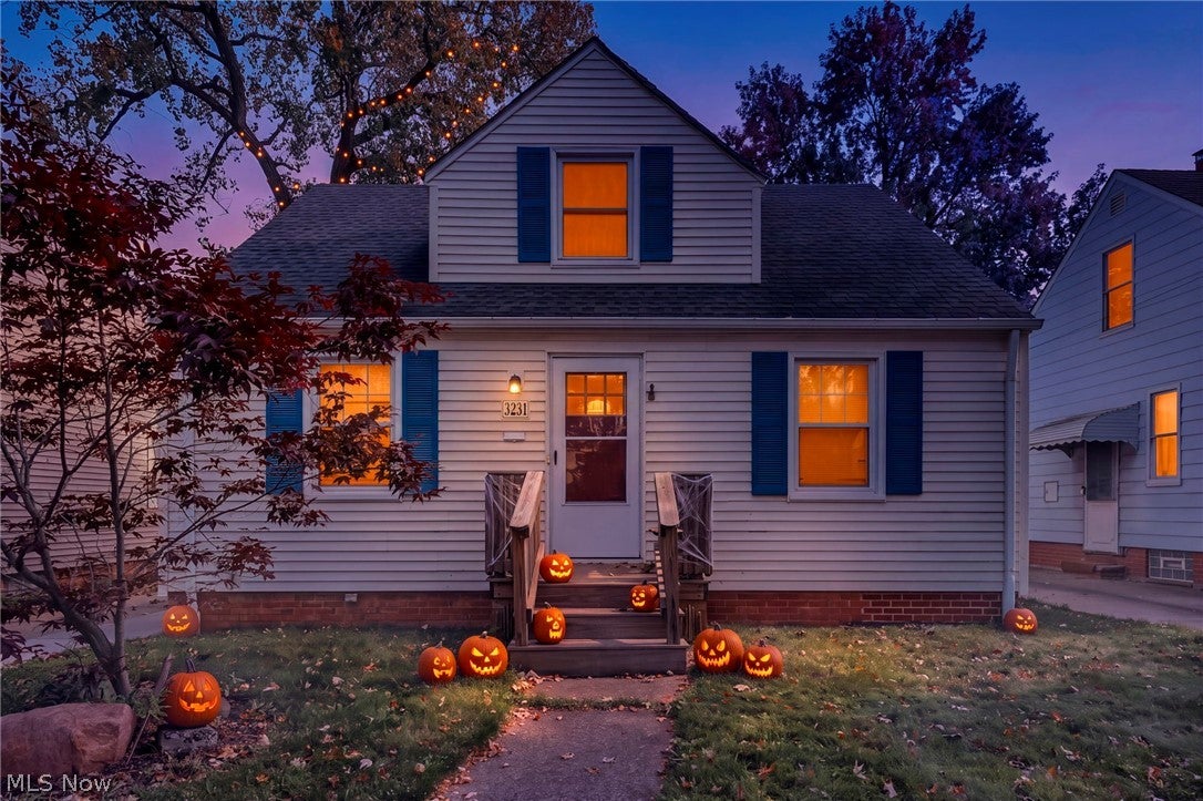 3231 W 140th Street