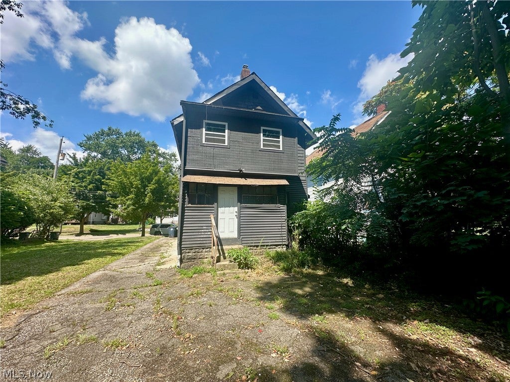 Photo of 280 Lake Street, Akron, OH 44301 (MLS # 5213566)