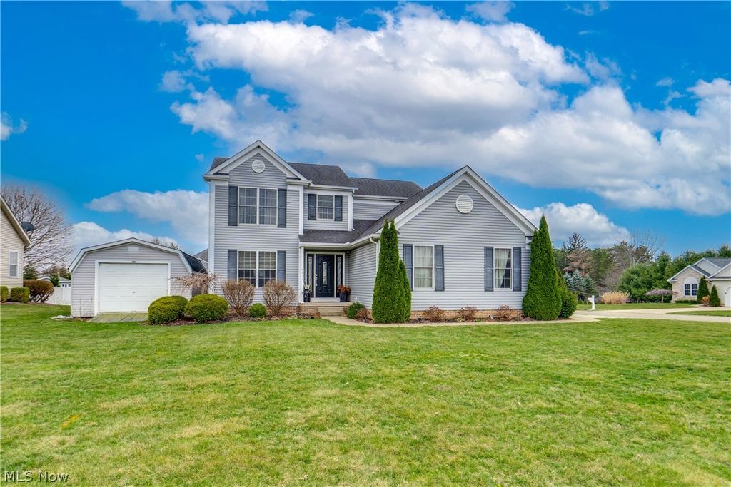 Photo of 5452 Shadow Field Circle NE, Louisville, OH 44641 (MLS # 5192491)