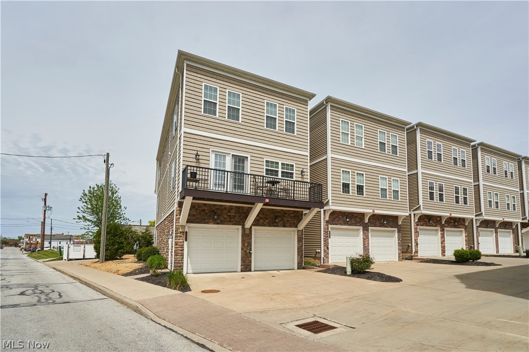 Willoughby Pointe - Residential