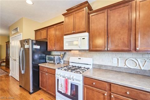 Tiny photo for 38083 Euclid Avenue #2, Willoughby, OH 44094 (MLS # 5208610)