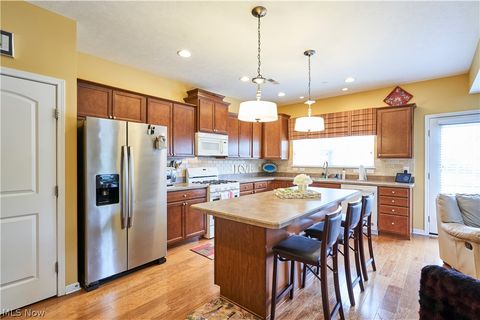 Tiny photo for 38083 Euclid Avenue #2, Willoughby, OH 44094 (MLS # 5208610)